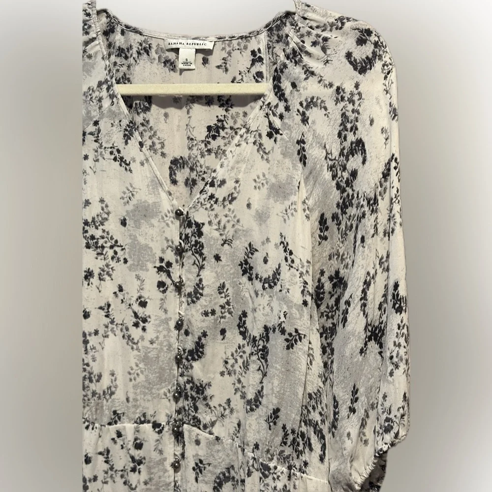 Banana Republic SILK Blouse Sz S Chic Coquette Versatile Feminine Boho